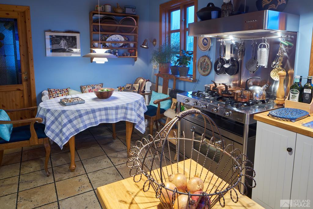 Guesthouse Heba Stokkseyri Bagian luar foto