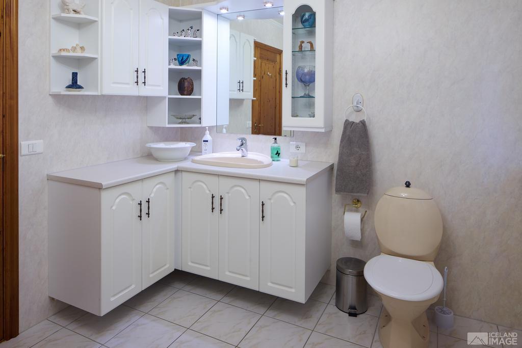 Guesthouse Heba Stokkseyri Bagian luar foto