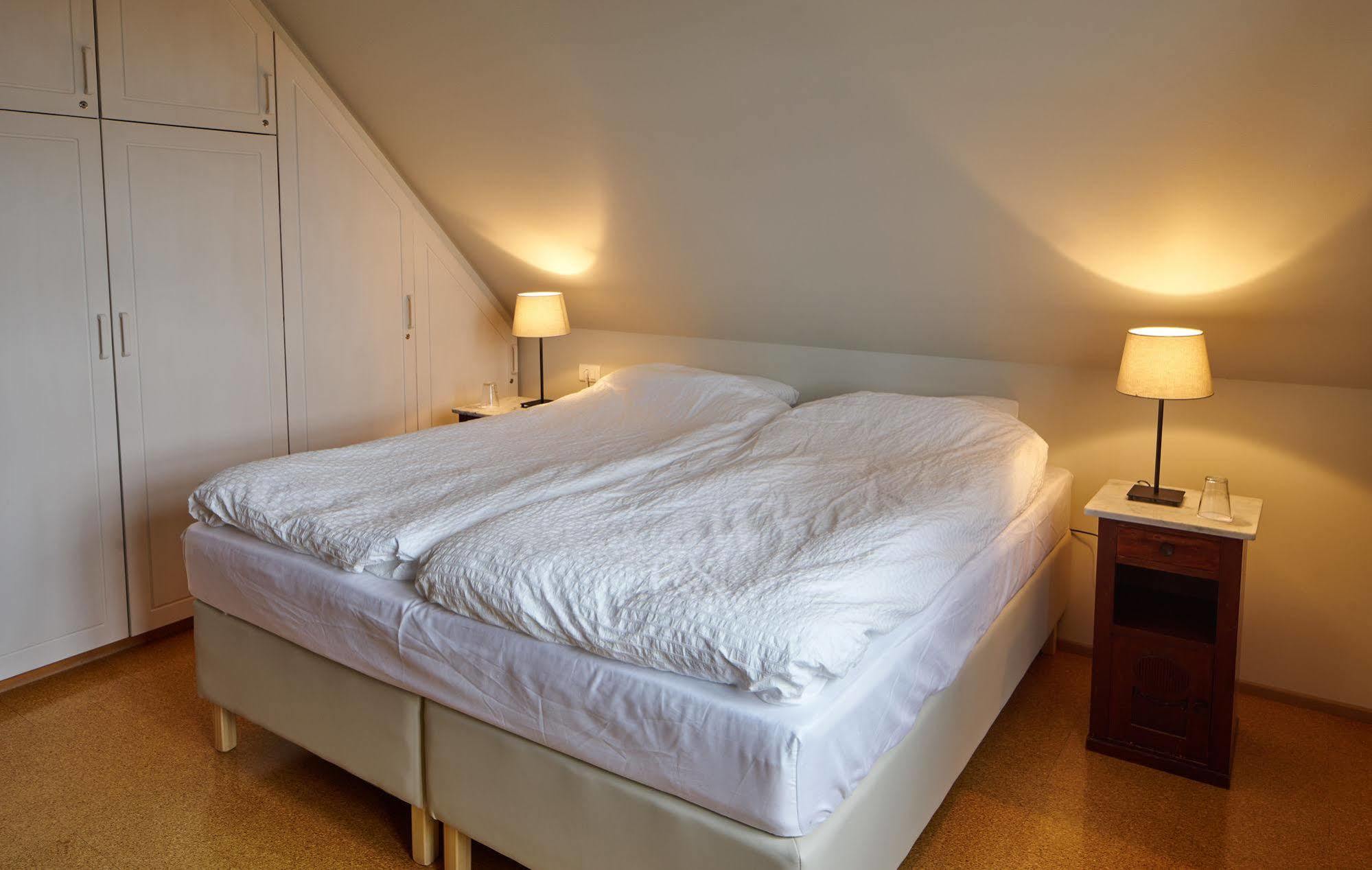 Guesthouse Heba Stokkseyri Bagian luar foto